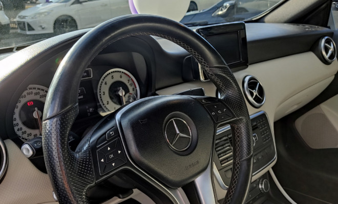 Mercedes-Benz Classe A 200 1.6 TB 16V Style 156cv Aut. 2014 Flex-10