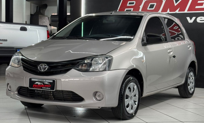 Toyota ETIOS X 1.3 Flex 16V 5p Mec. 2017 Flex-1