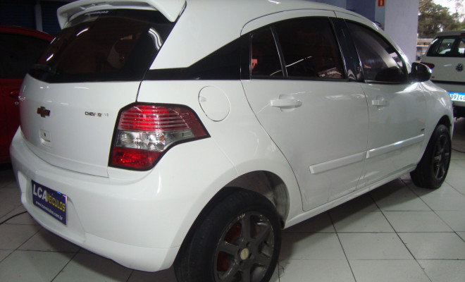 GM - Chevrolet AGILE LTZ 1.4 MPFI 8V FlexPower 5p 2011 Flex-1
