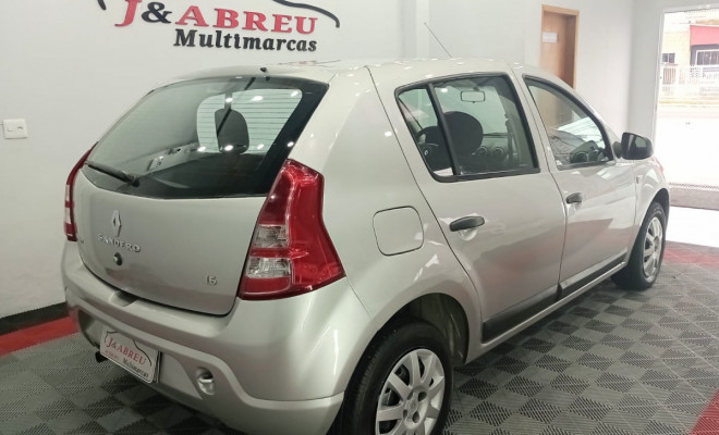 Renault SANDERO Expression Hi-Flex 1.6 8V 5p 2013 Flex-1