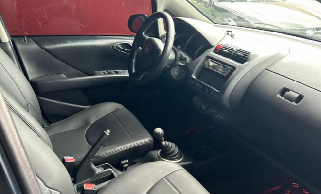 Honda Fit LX 1.4/ 1.4 Flex 8V/16V 5p Mec. 2005 Flex-4
