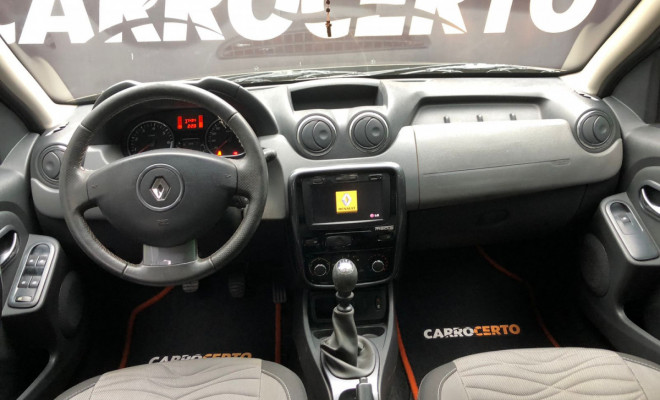 Renault DUSTER Dynamique 2.0 Mec. 2014 Flex  Ótimo estado de conservação-4