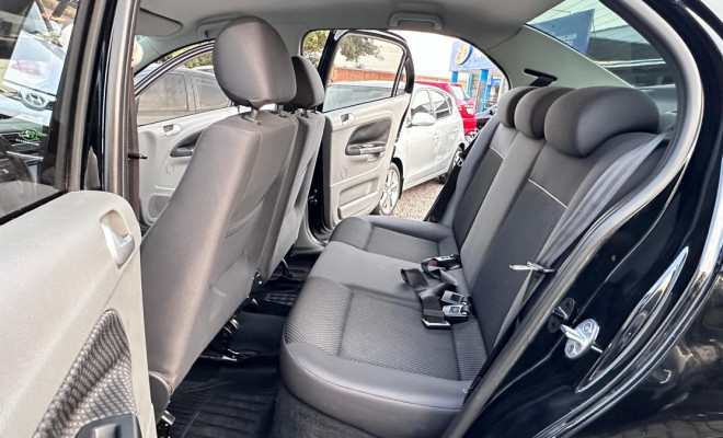 VW - VolksWagen VOYAGE  Trendline 1.0 T.Flex 8V 4p 2017 Flex-6