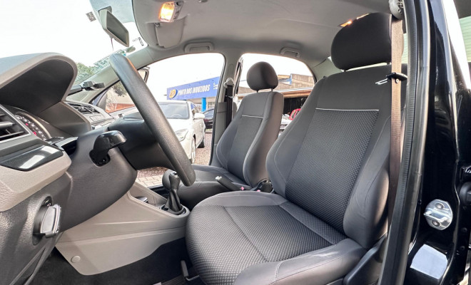 VW - VolksWagen VOYAGE  Trendline 1.0 T.Flex 8V 4p 2017 Flex-8