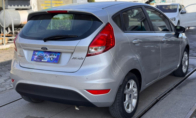 Ford Fiesta 1.6 16V Flex Aut. 5p 2015 Flex-4