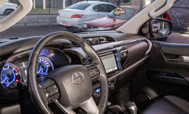 Toyota Hilux CD SRV 4x4 2.8 TDI Diesel Aut. 2018 Diesel-12