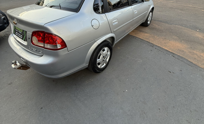 GM - Chevrolet Classic Life/LS 1.0 VHC FlexP. 4p 2014 Flex-3