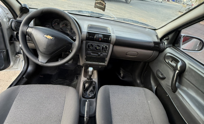 GM - Chevrolet Classic Life/LS 1.0 VHC FlexP. 4p 2014 Flex-4