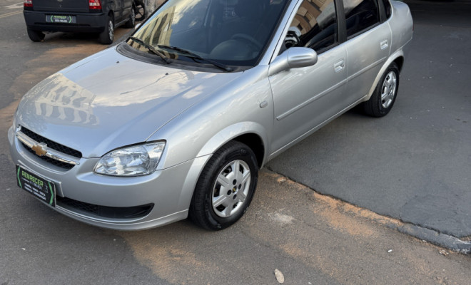 GM - Chevrolet Classic Life/LS 1.0 VHC FlexP. 4p 2014 Flex