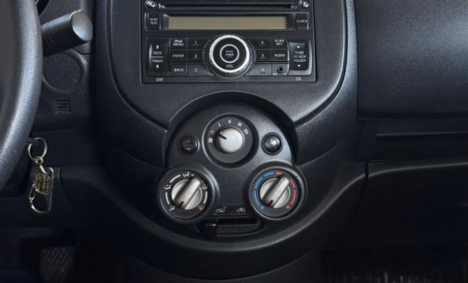 Nissan VERSA S 1.6 16V Flex Fuel 4p Mec. 2014 Flex-10