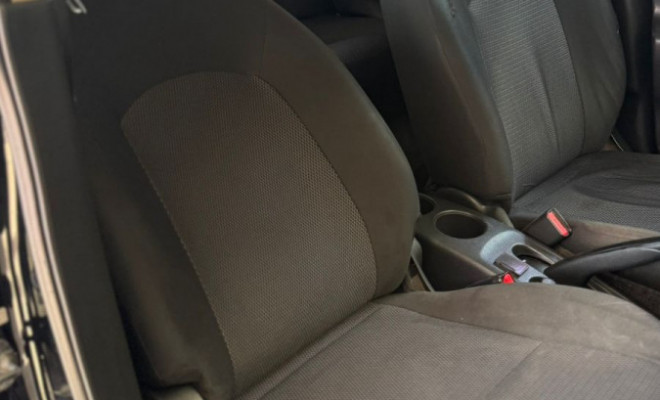 Nissan VERSA S 1.6 16V Flex Fuel 4p Mec. 2014 Flex-13
