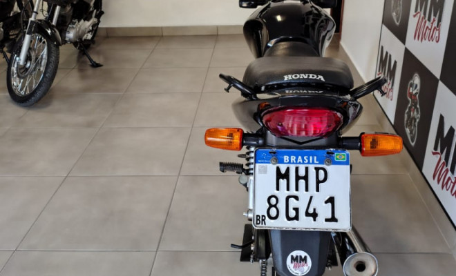HONDA CG 125 FAN ES 2010 Gasolina-0