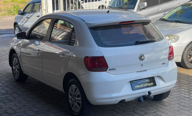 VW - VolksWagen Gol (novo) 1.0 Mi Total Flex 8V 4p 2013 Flex-4