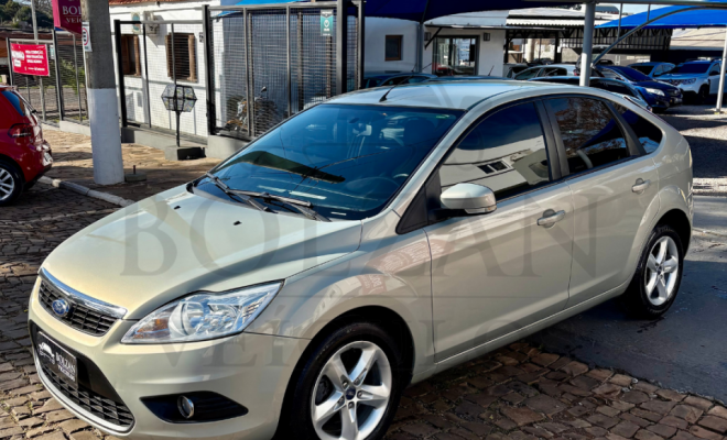Ford Focus 1.6 S/SE/SE Plus Flex 8V/16V  5p 2011 Flex
