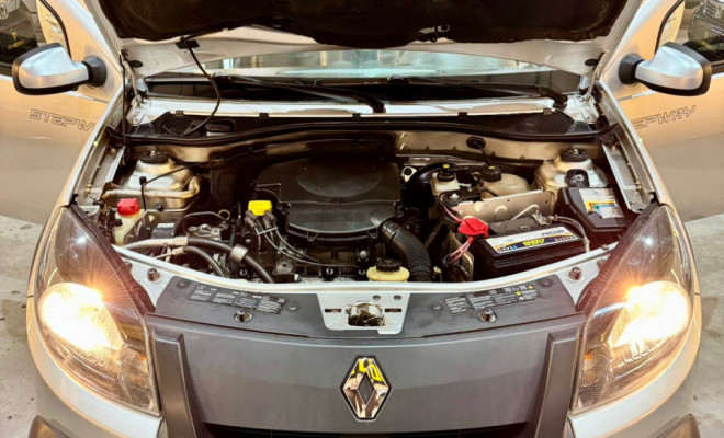 Renault SANDERO STEPWAY Hi-Power 1.6 8V 5p 2013 Flex-13