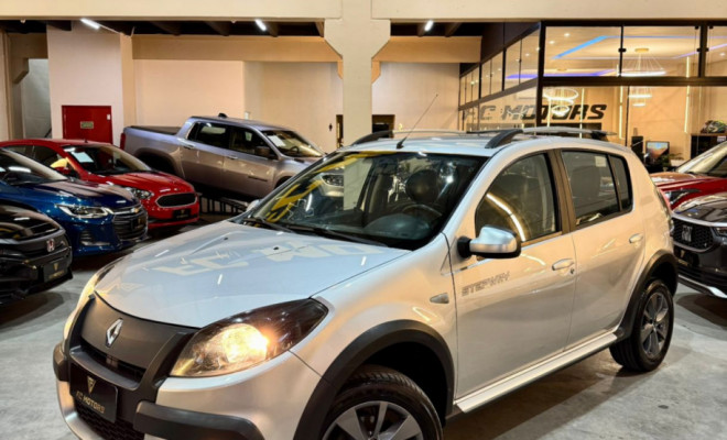 Renault SANDERO STEPWAY Hi-Power 1.6 8V 5p 2013 Flex