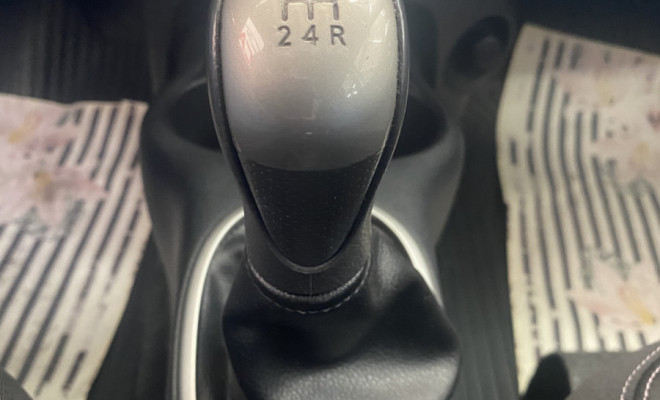 Nissan MARCH SV 1.0 12V Flex 5p 2016 Flex-13