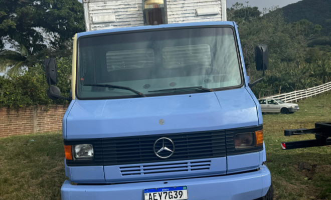 MERCEDES-BENZ 709 2p (diesel) 1994 Diesel-0