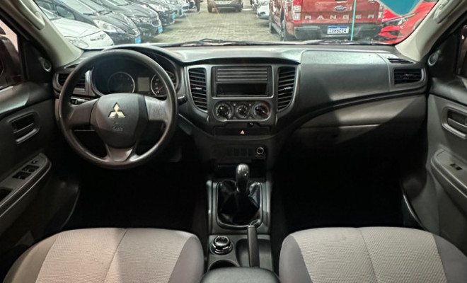 Mitsubishi L200 Triton Sport GL 4x4 Die. Mec. 2022 Diesel-8