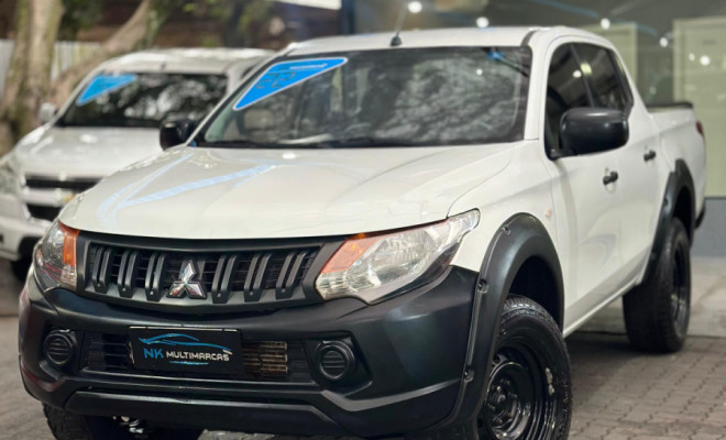 Mitsubishi L200 Triton Sport GL 4x4 Die. Mec. 2022 Diesel-1