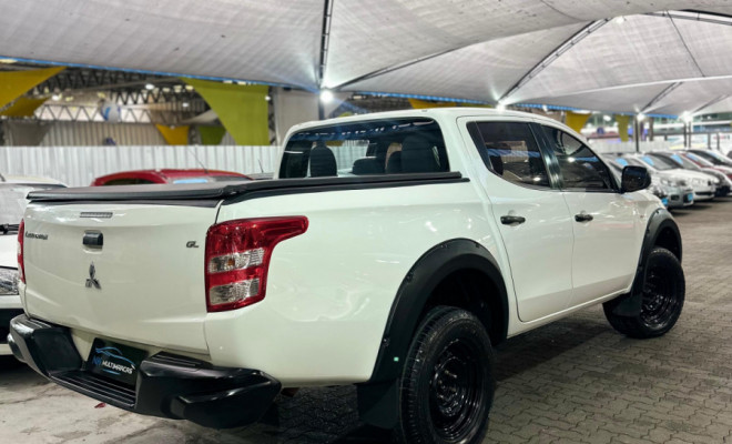 Mitsubishi L200 Triton Sport GL 4x4 Die. Mec. 2022 Diesel-3