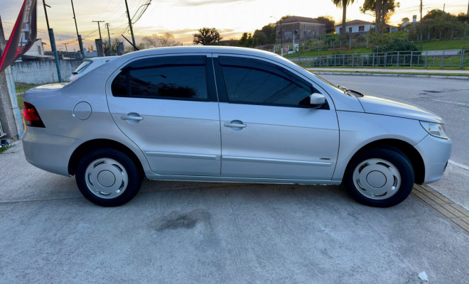 VW VOYAGE TREND 1.6 Mi Total Flex 8V - 2010-1