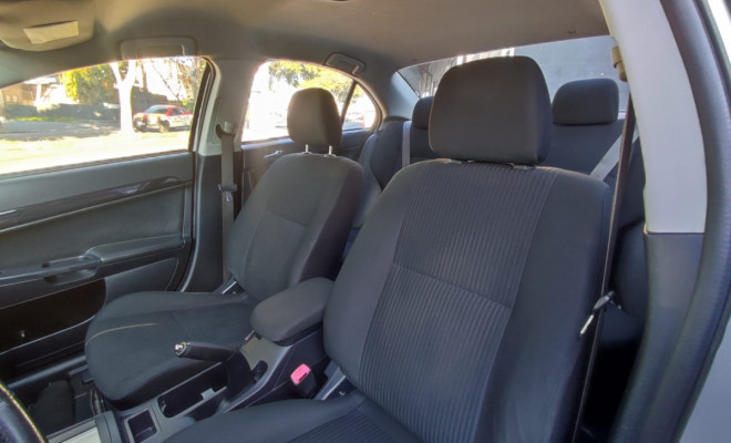 Mitsubishi Lancer 2.0 16V 160cv Aut. 2014 Gasolina-7