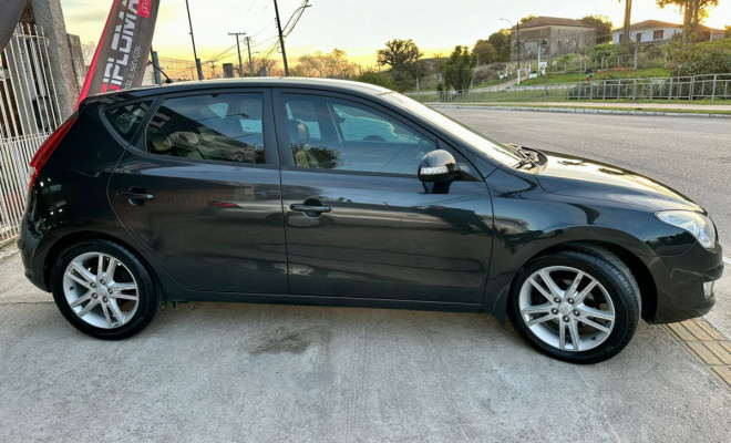 Hyundai i30 2.0 Manual - 2010-1