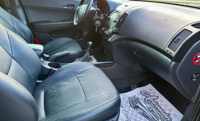 Hyundai i30 2.0 Manual - 2010-7