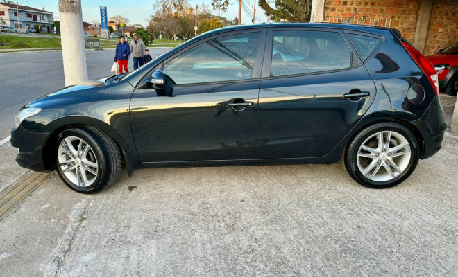 Hyundai i30 2.0 Manual - 2010-4