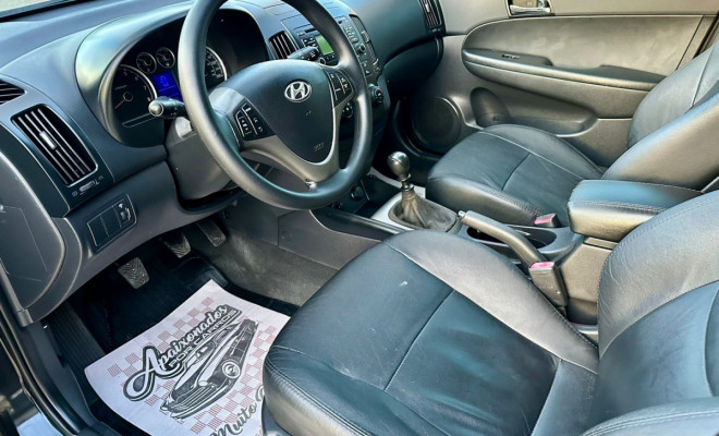Hyundai i30 2.0 Manual - 2010-9