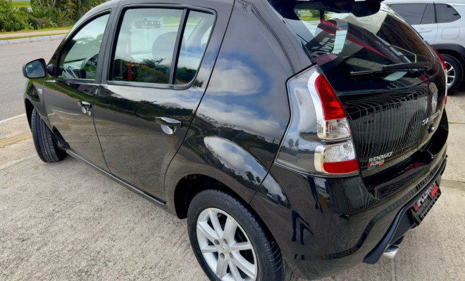 Renault SANDERO GT line Hi-Flex 1.6 8V - 2013-4