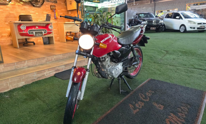 HONDA CG 125 FAN / FAN KS / 125 i FAN 2005 Gasolina-0