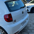 VW - VolksWagen Fox 1.0 Mi Total Flex 8V 5p 2012 Flex-4