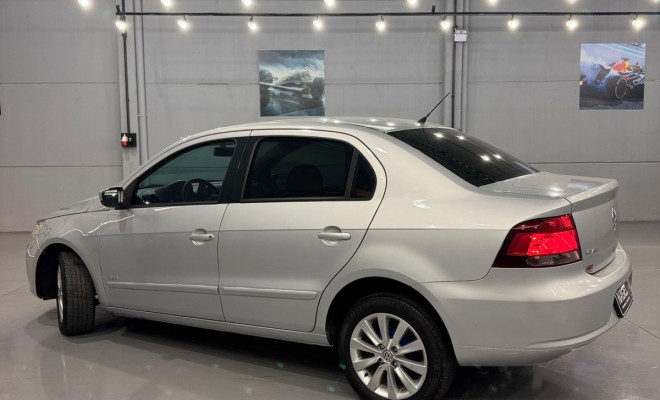 VW - VolksWagen VOYAGE 1.0/1.0 City Mi Total Flex 8V 4p 2011 Flex-1
