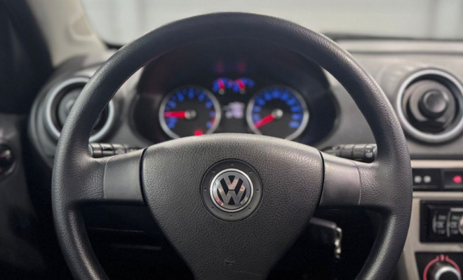 VW - VolksWagen VOYAGE 1.0/1.0 City Mi Total Flex 8V 4p 2011 Flex-8
