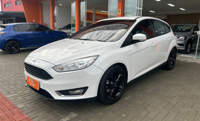 Ford Focus 1.6 S/SE/SE Plus Flex 8V/16V  5p 2017 Flex
