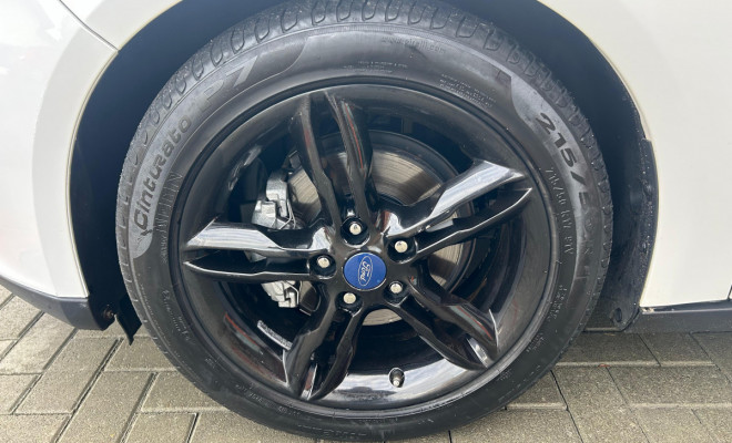 Ford Focus 1.6 S/SE/SE Plus Flex 8V/16V  5p 2017 Flex-12