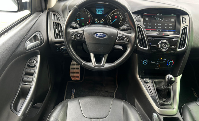 Ford Focus 1.6 S/SE/SE Plus Flex 8V/16V  5p 2017 Flex-6