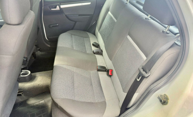 GM - Chevrolet Celta Spirit/ LT 1.0 MPFI 8V FlexP. 5p 2014 Flex-6