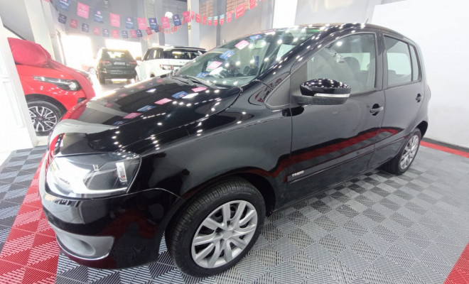 VW - VolksWagen Fox 1.0 Mi Total Flex 8V 5p 2012 Flex-1