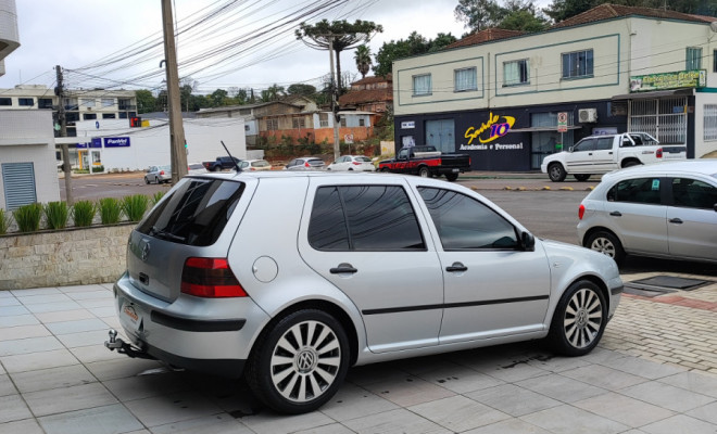 VW - VolksWagen Golf 1.6Mi/ 1.6Mi Gener./Black & Silver 2003 Gasolina-1