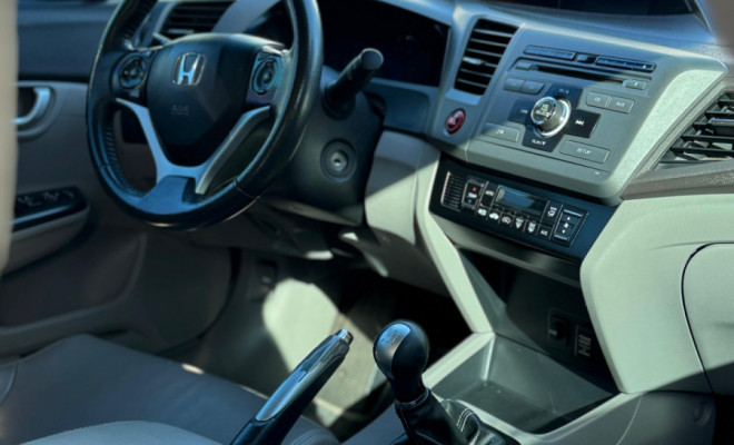Honda Civic Sed. LXL/ LXL SE 1.8 Flex 16V Aut. 2012 Flex-6