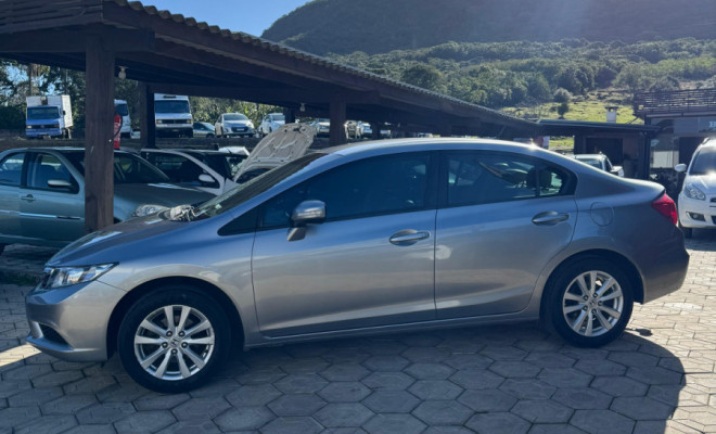 Honda Civic Sed. LXL/ LXL SE 1.8 Flex 16V Aut. 2012 Flex-1