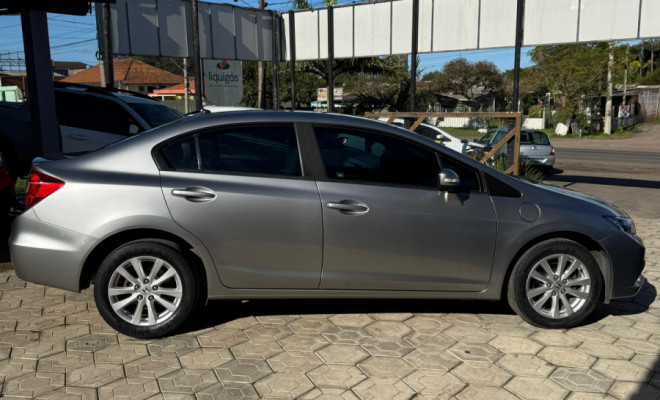 Honda Civic Sed. LXL/ LXL SE 1.8 Flex 16V Aut. 2012 Flex-7