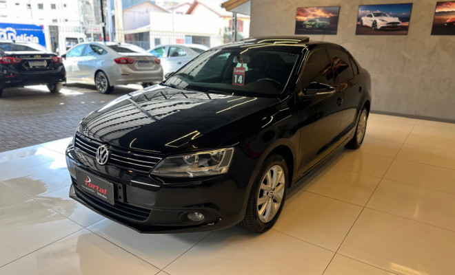VW - VolksWagen JETTA Comfortline 2.0 T.Flex 8V 4p Tipt. 2014 Flex-2