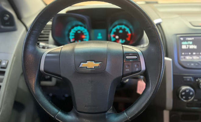 GM - Chevrolet S10 P-Up Advant. 2.4/2.4 MPFI F.Power CD 2016 Gasolina-8