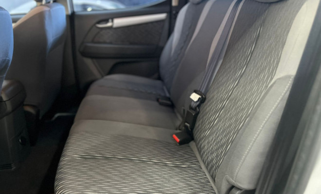 GM - Chevrolet S10 P-Up Advant. 2.4/2.4 MPFI F.Power CD 2016 Gasolina-9