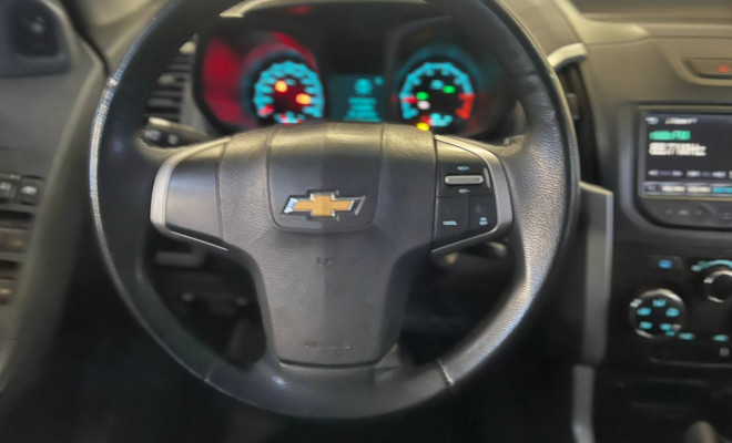 GM - Chevrolet S10 P-Up Advant. 2.4/2.4 MPFI F.Power CD 2016 Gasolina-7