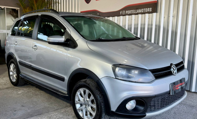 VW - VolksWagen SpaceCross 1.6 Mi Total Flex 8V 2014 Flex